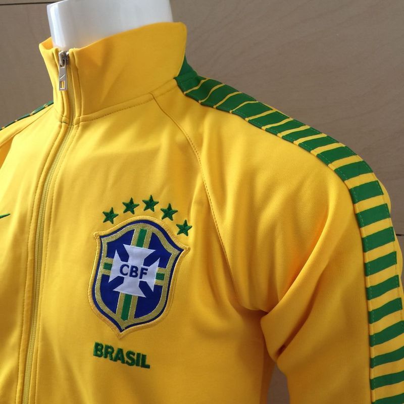 Brazil 2015-16 Yellow Jacket - Click Image to Close